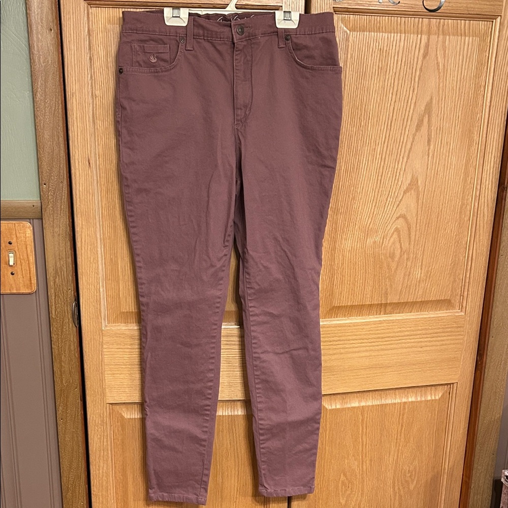 Women’s High-Rise Skinny Jeans in Mauve